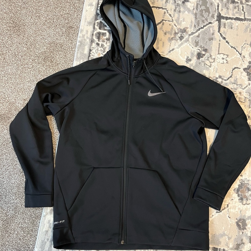 Nike dri-fit jacket - Size XL